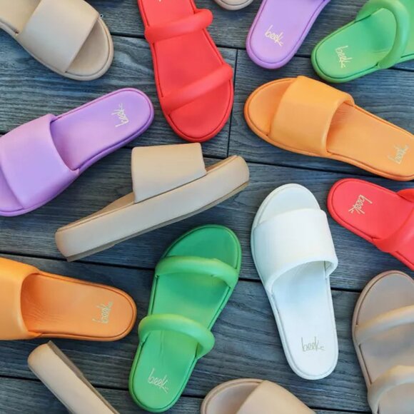 NEW BEEK Leather Trumpeter  Sandals - Picture 4 of 9